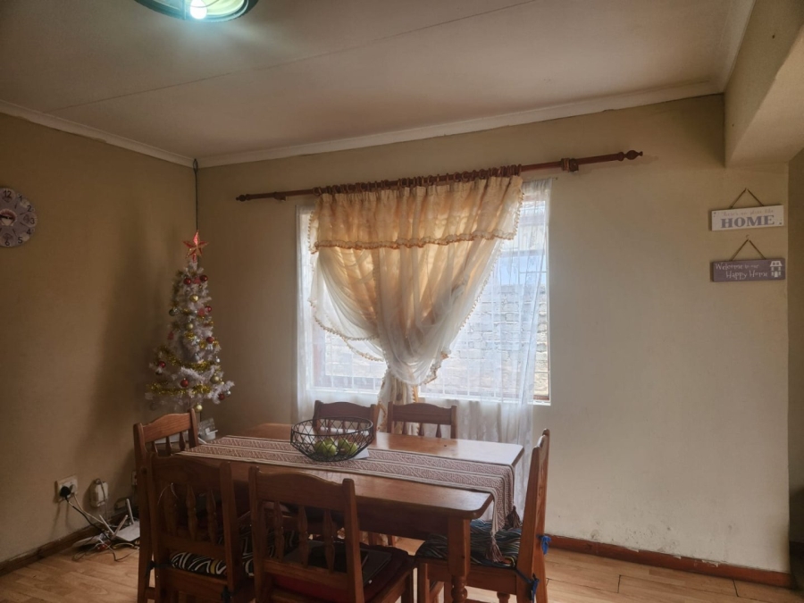 4 Bedroom Property for Sale in Levallia Western Cape